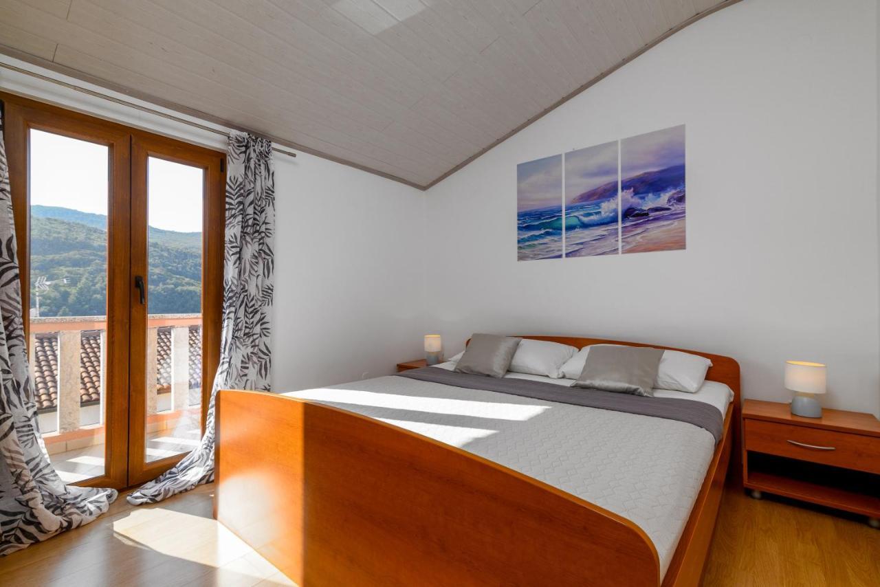 Apartments By The Sea Duga Luka - Prtlog, Labin - 2335 外观 照片