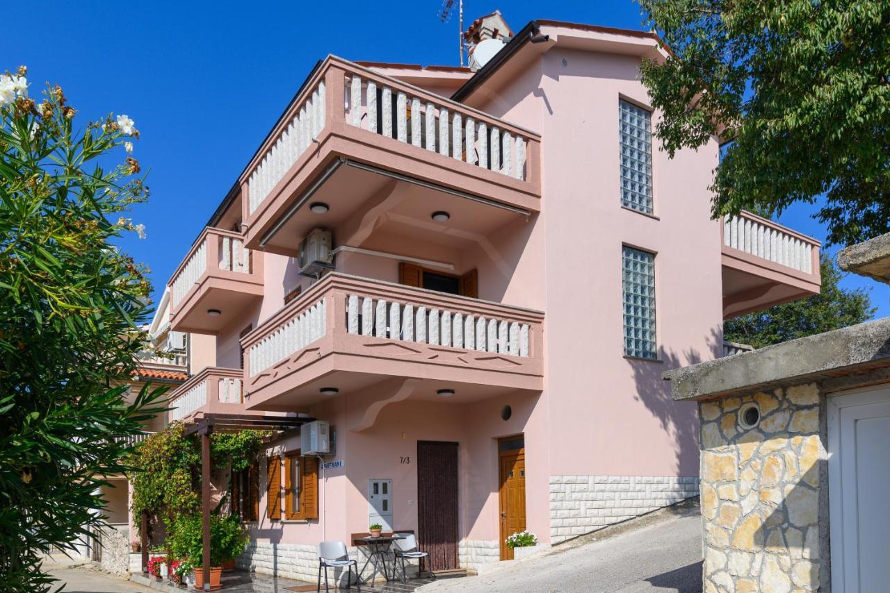 Apartments By The Sea Duga Luka - Prtlog, Labin - 2335 外观 照片