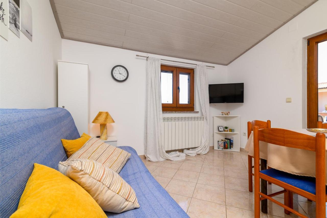 Apartments By The Sea Duga Luka - Prtlog, Labin - 2335 外观 照片