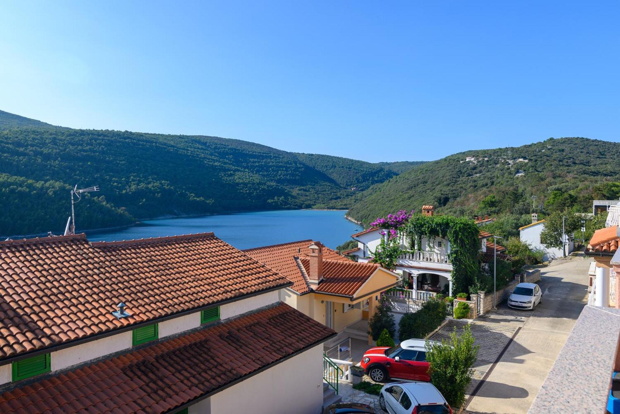 Apartments By The Sea Duga Luka - Prtlog, Labin - 2335 外观 照片